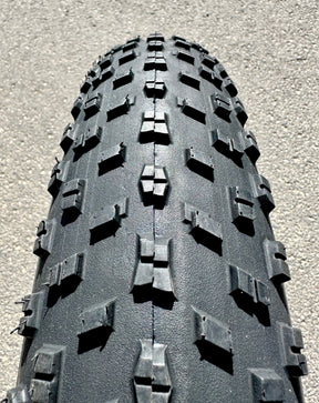 204 City Cross knobby Tire 20 x 4, schwarzer Fatbike-Reifen